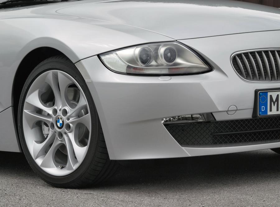 Детали экстерьера BMW Z4 3.0i Roadster (E85) 2005 года  (WW) (фото 9 из 24)